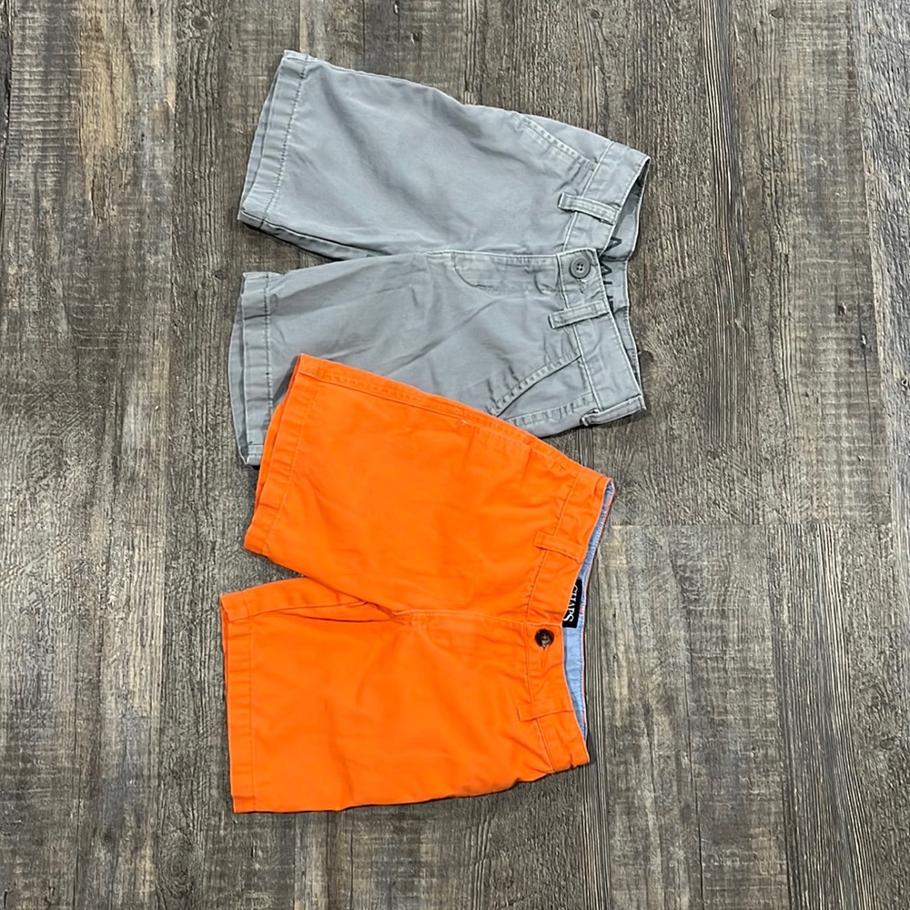 Boys short size 4